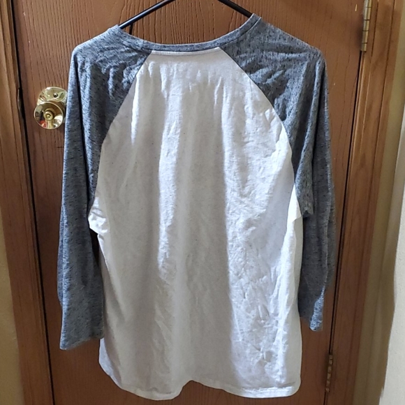 Shirt - Picture 2 of 3